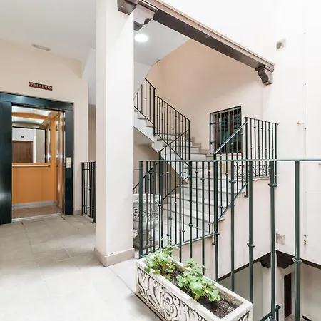 Modern Cozy Flat In Granada's Centre 1 *
